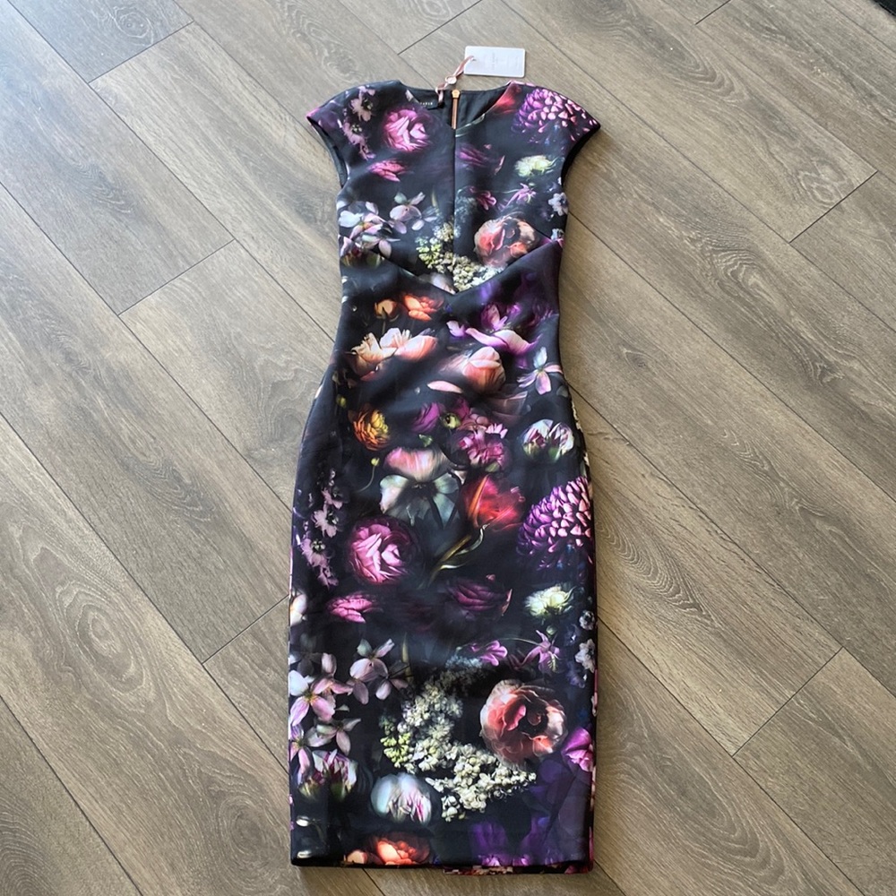 NWT Ted Baker Shadow Floral Body Con Dress